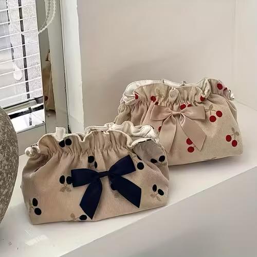 Large Capacity Travel Handbag Portable Cosmetics